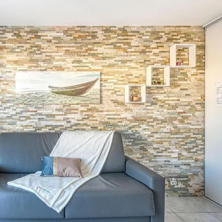 Studio Le Capitole-17 By Interhome *
