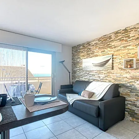 Studio Le Capitole-17 By Interhome *